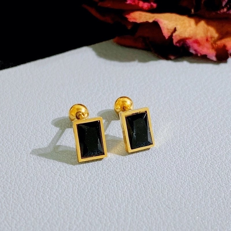 1 Pair Minimalist Heart Shape Plating Titanium Steel Gold Plated Ear Studs