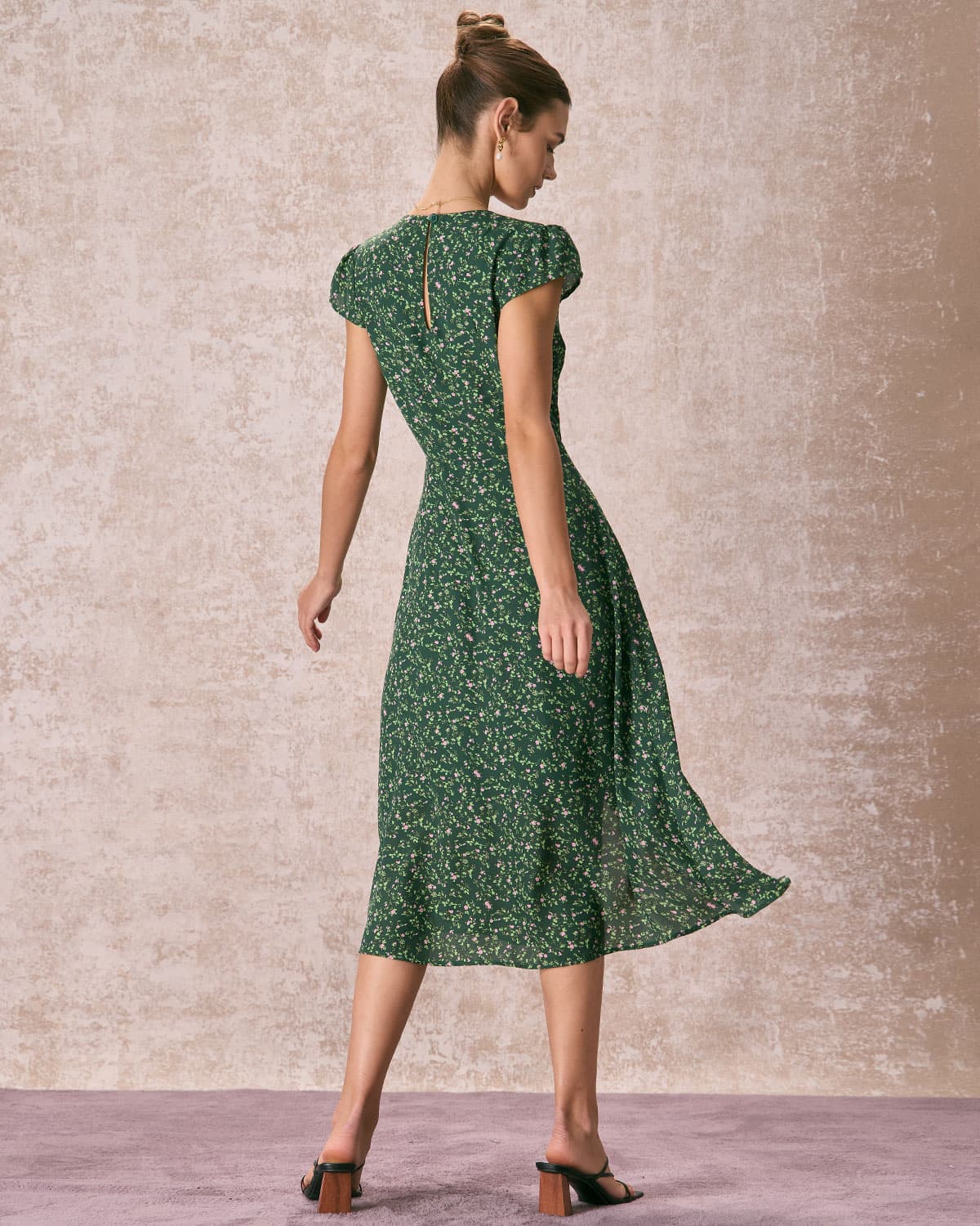 The Green Crew Neck Button-up Floral Midi Dress