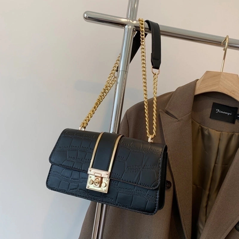 Women's Pu Leather Solid Color Vintage Style Square Magnetic Buckle Shoulder Bag Square Bag Chain Bag