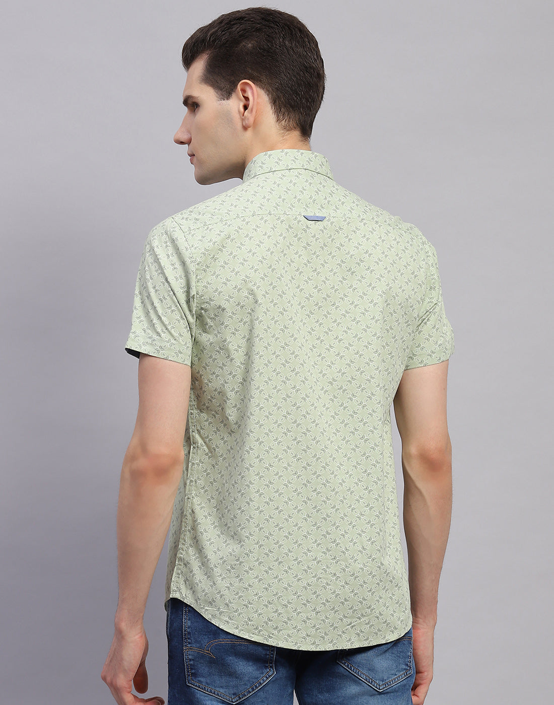 Men Green Printed Collar Half Sleeve Shirt