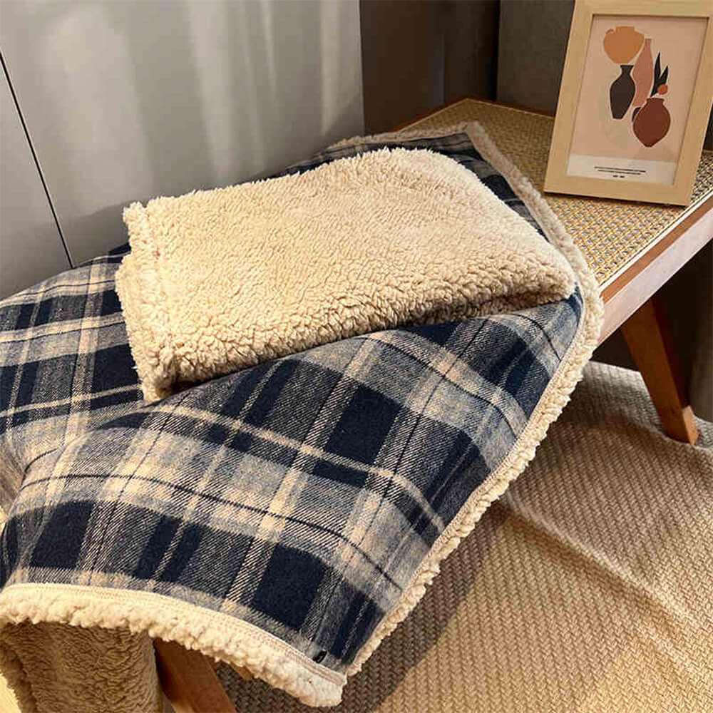 Warm Cozy Plaid Sherpa Fleece Thickened Blanket for Dogs and Cats