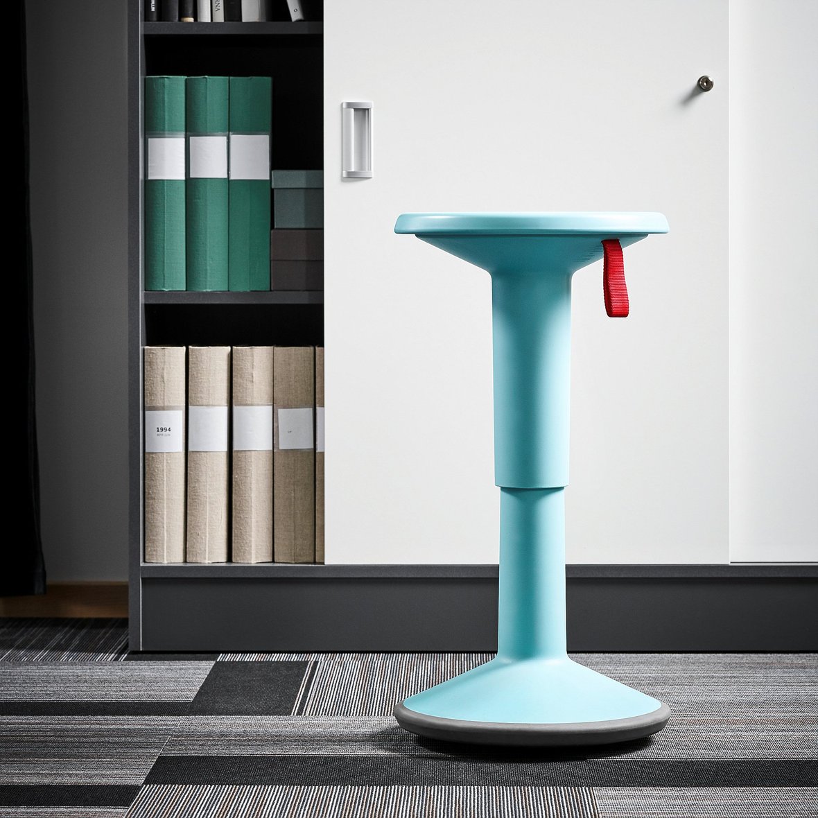 UPis1 100U ergo-stool