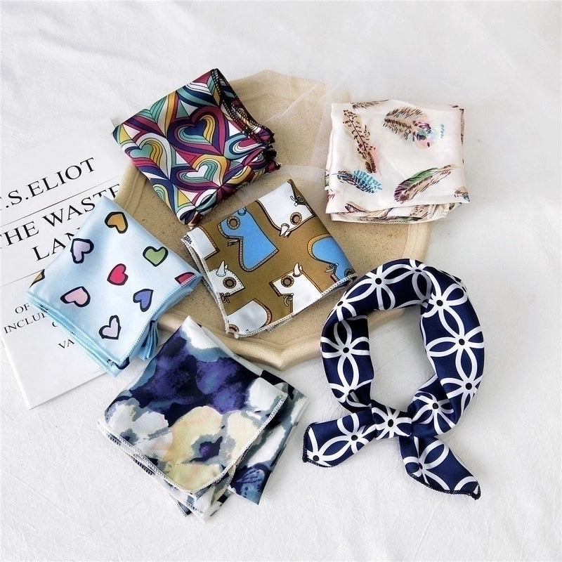 Women's Sweet Polka Dots Heart Shape Polyester Printing Silk Scarves