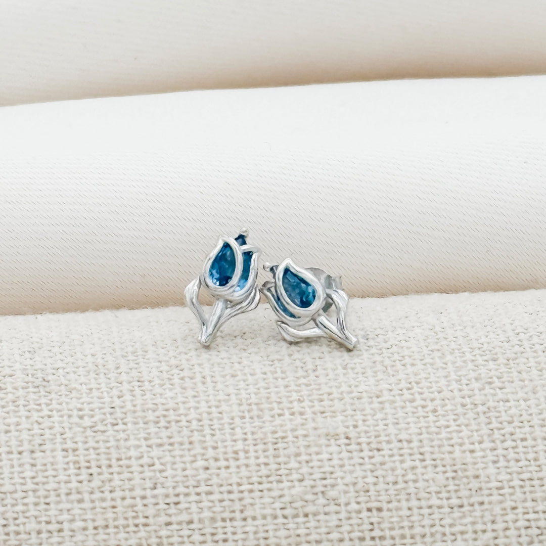 Blooming Tulip Ring & Earring Set