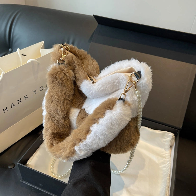 Women's Plush Solid Color Streetwear Square Zipper Shoulder Bag