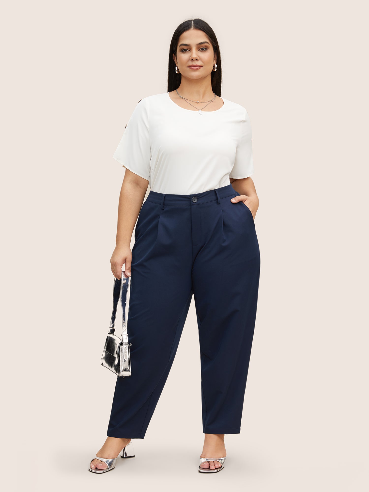 Plain Pleated Pocket High Rise Pants