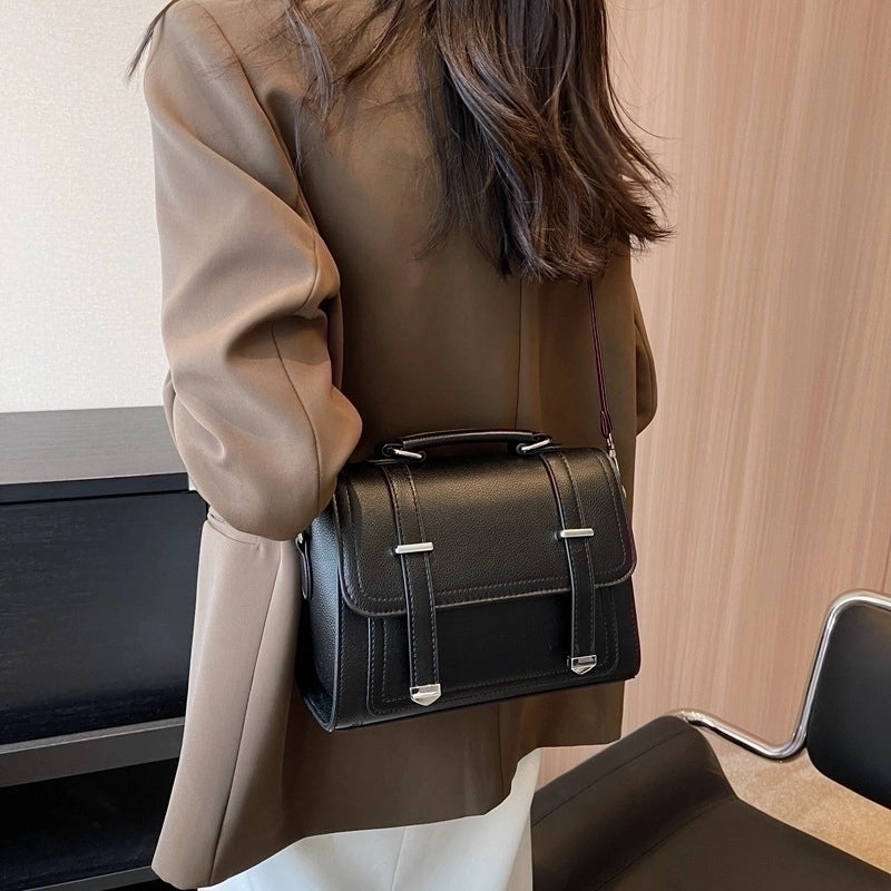 Women's Medium Pu Leather Solid Color Streetwear Square Flip Cover Crossbody Bag