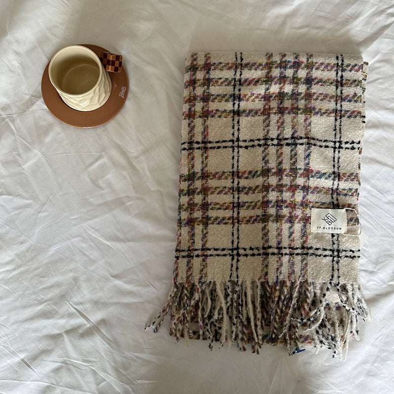 Women's Sweet Plaid Polyester Tassel Scarf