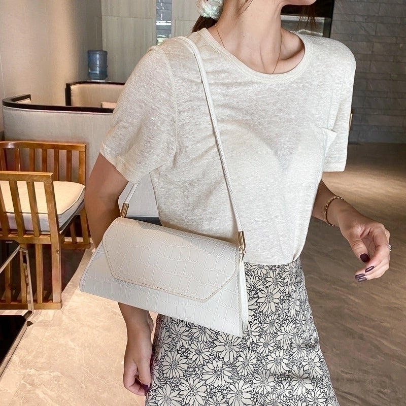 Women's Medium Pu Leather Solid Color Streetwear Square Magnetic Buckle Shoulder Bag