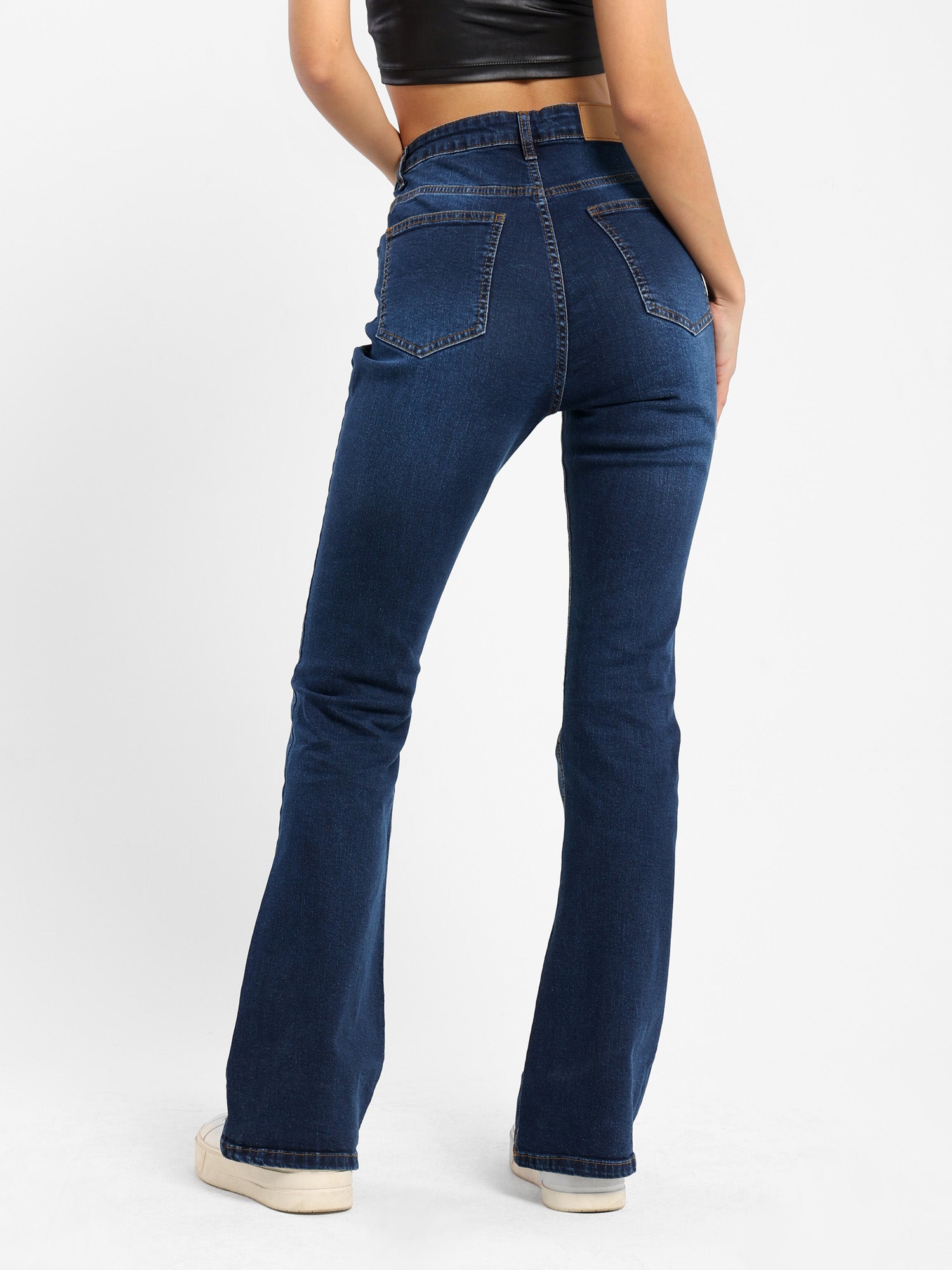 Basic Flared Legs Jeans