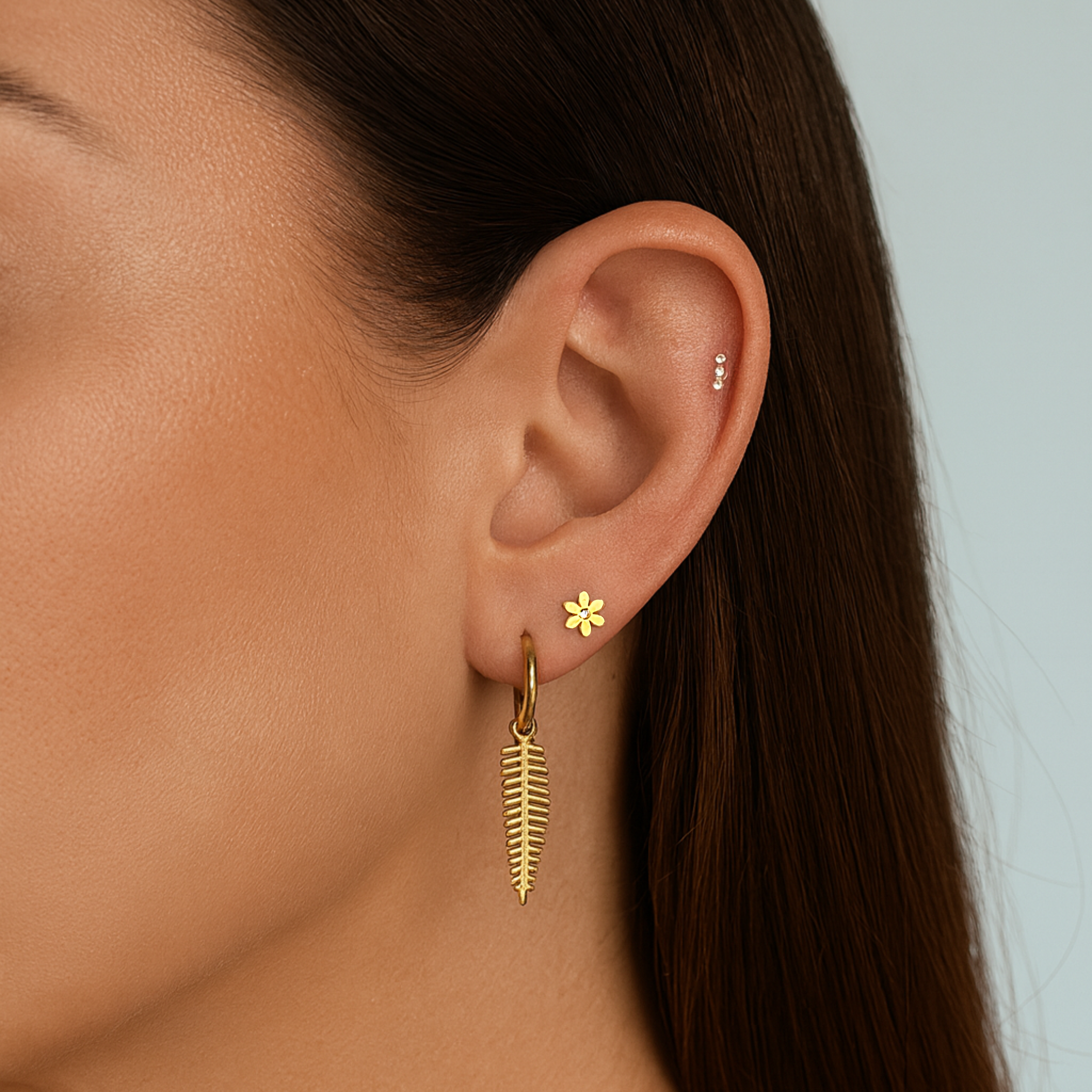 Triple diamond style studs - Gold