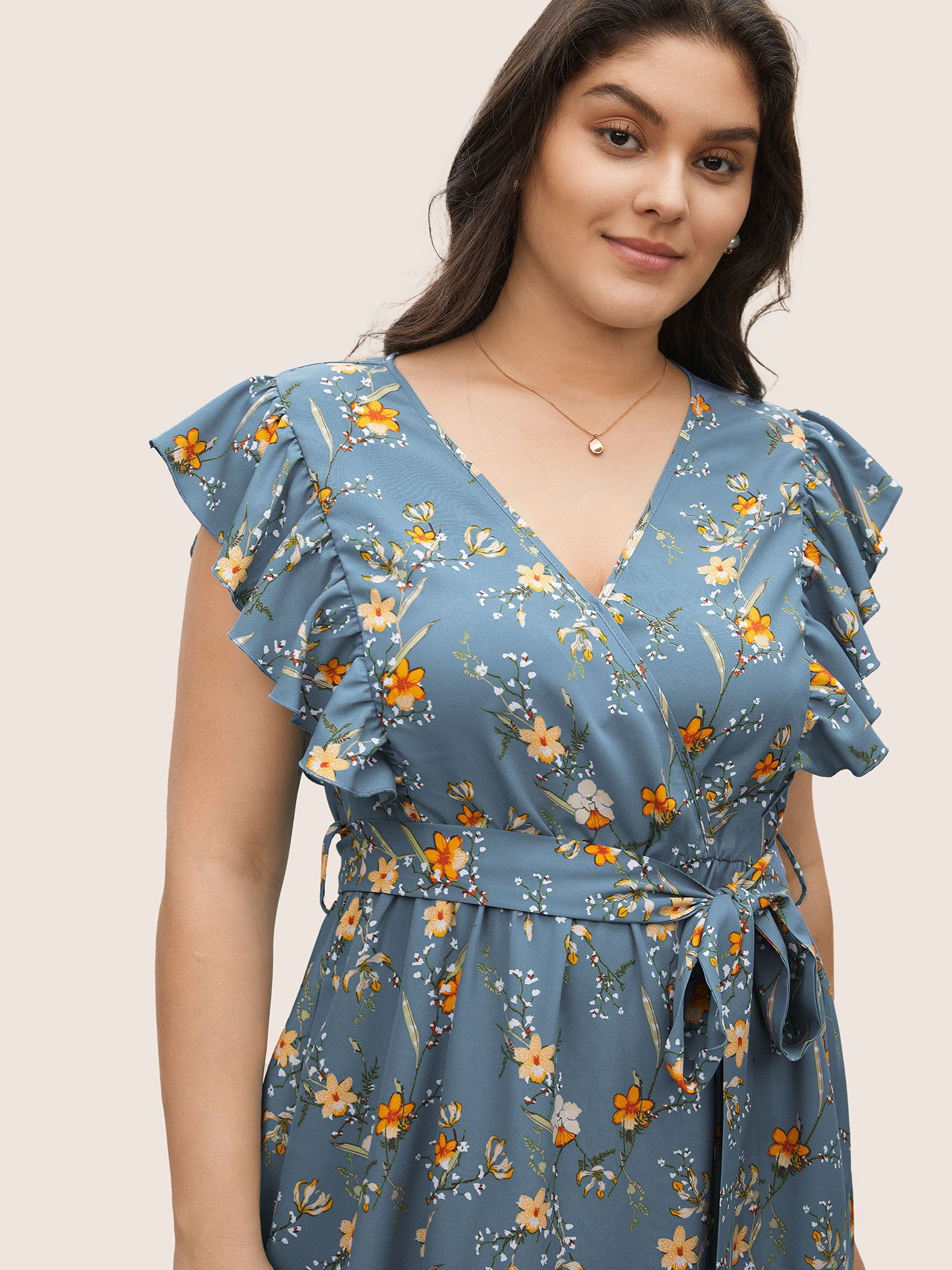 Ditsy Floral Flutter Trim Pocket Layered Hem Dress