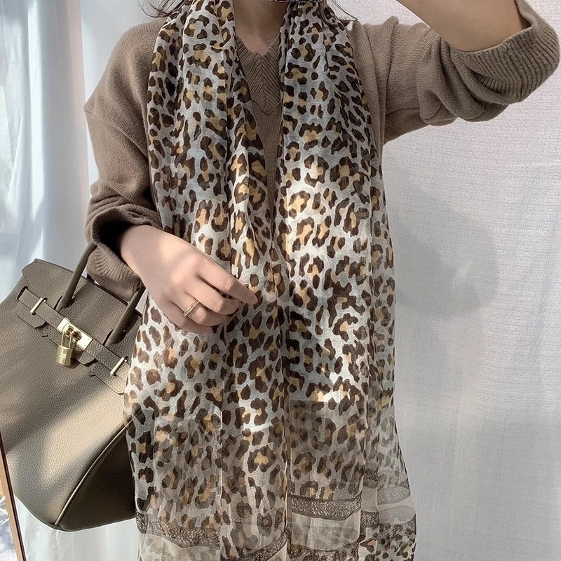 Women's Elegant Leopard Polyester Printing Silk Scarf
