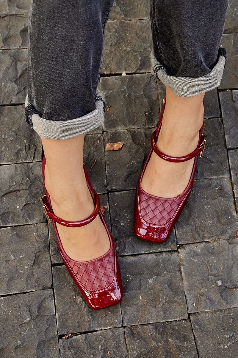 Crochet Instep Metallic Lock Buckle Square Toe Chunky Heels