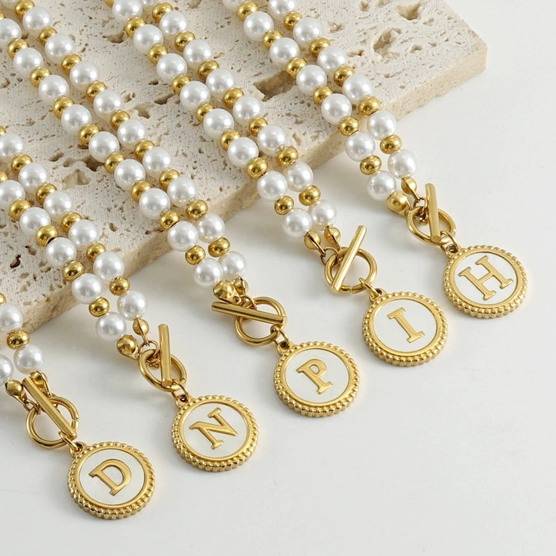 Minimalist Round Letter Imitation Pearl Titanium Steel Inlaid Shell Pendant Necklace 1 Piece