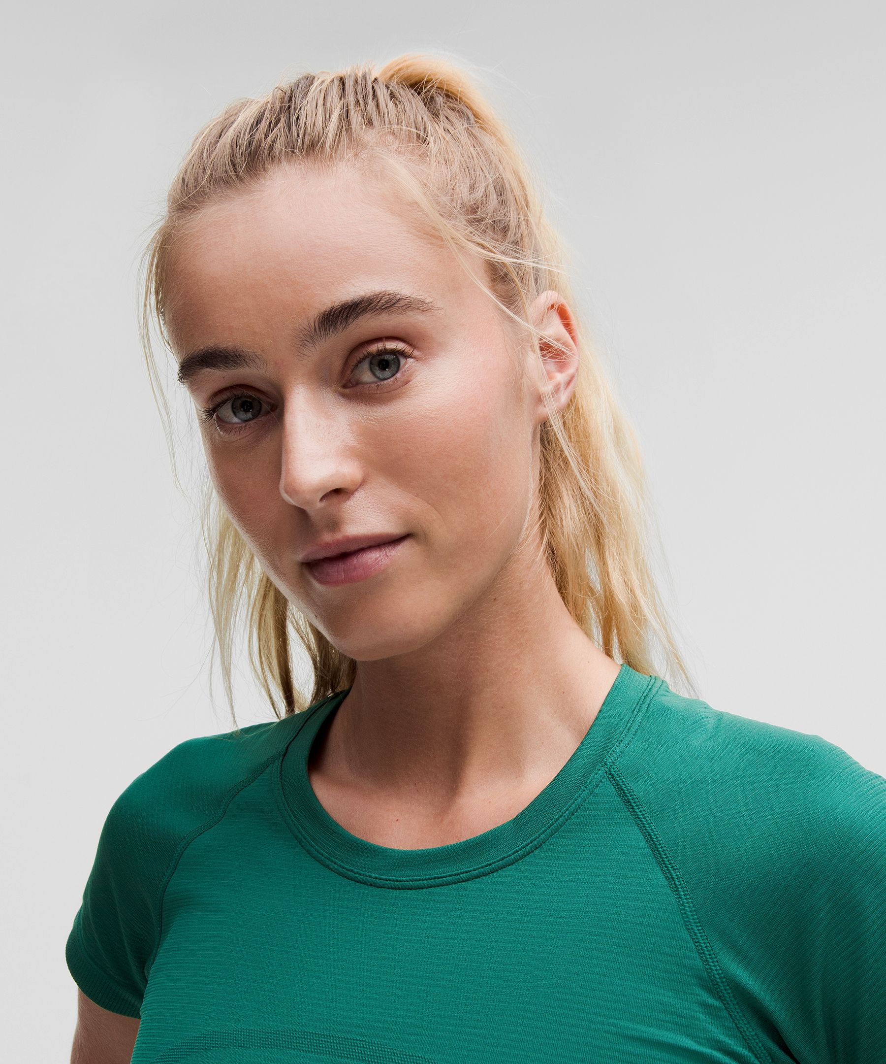 Swiftly Tech Short-Sleeve Shirt 2.0 Hip Length