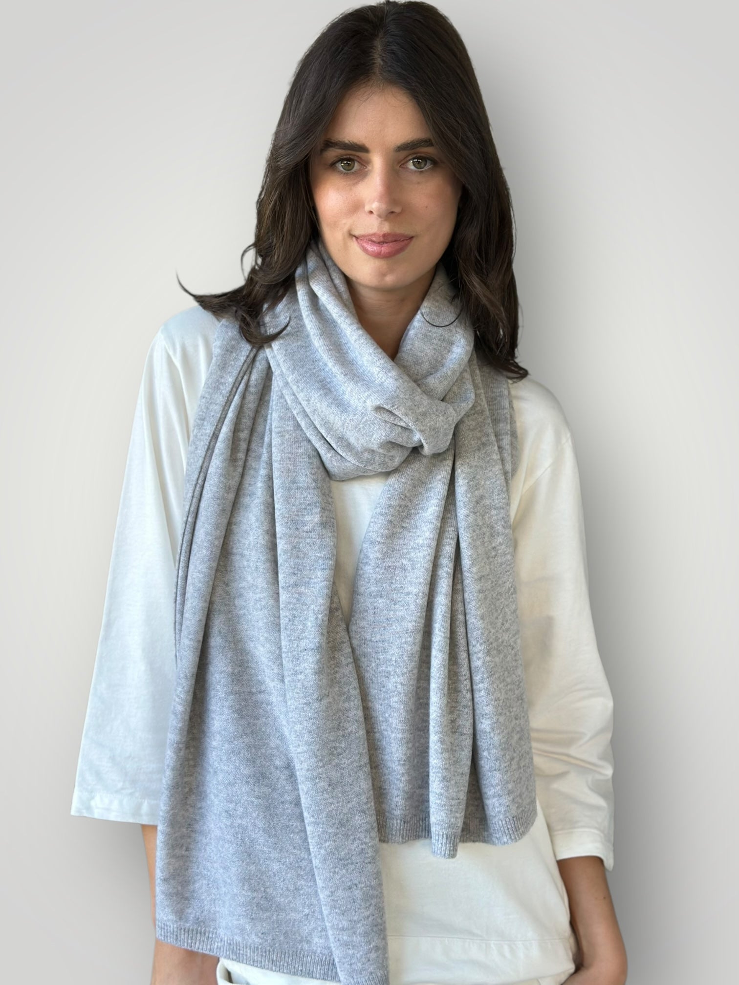 large cashmere scarf- grey marle