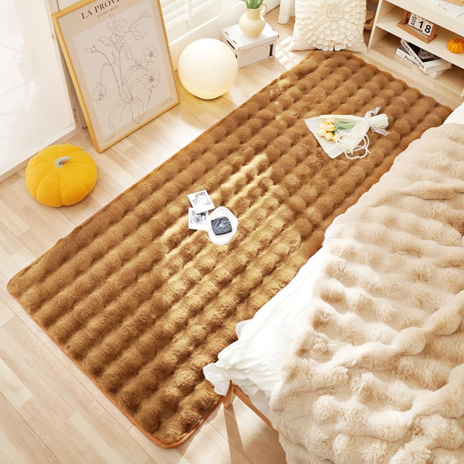 Faux Rabbit Fur Rug Carpet.  4x6 FT Fluffy Soft Area Rug