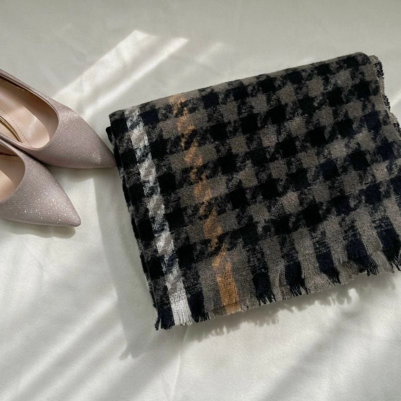 Unisex Minimalist Classic Style Plaid Imitation Cashmere Scarf