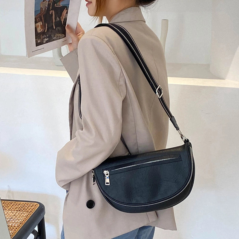 Women's Medium Pu Leather Solid Color Streetwear Square Flip Cover Cloud Shape Bag