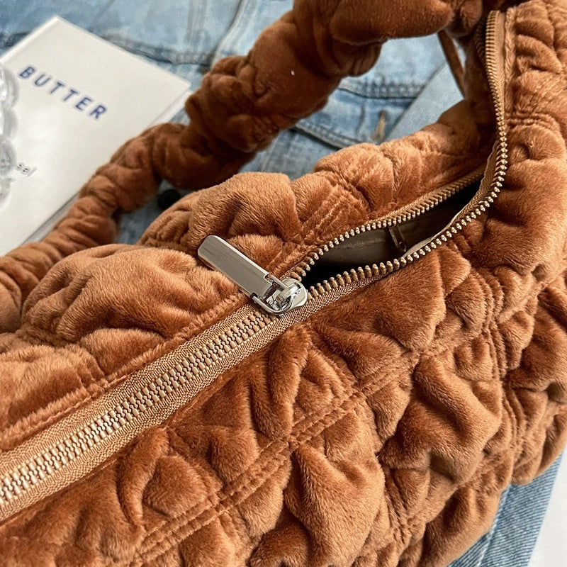 Women's Large Flannel Solid Color Streetwear Dumpling Shape Zipper Shoulder Bag