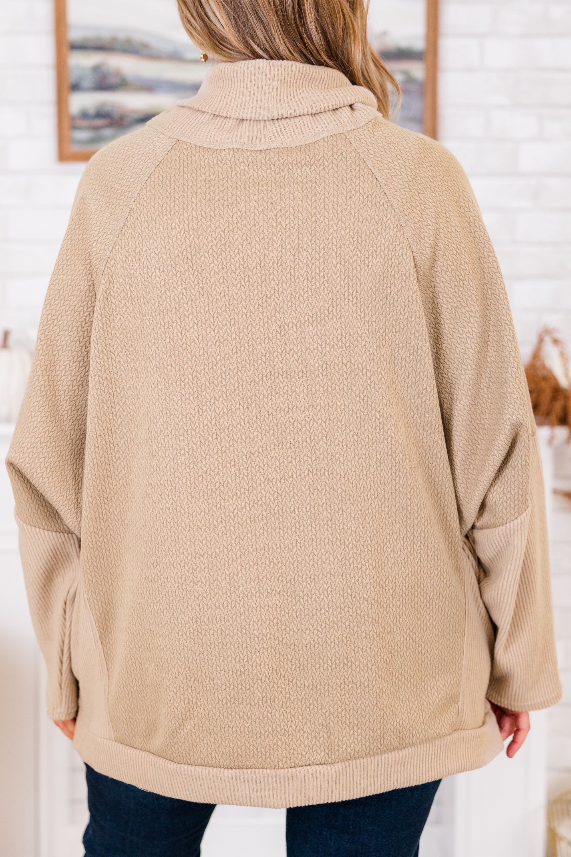 Cinnamon Harvest Pullover. Mocha