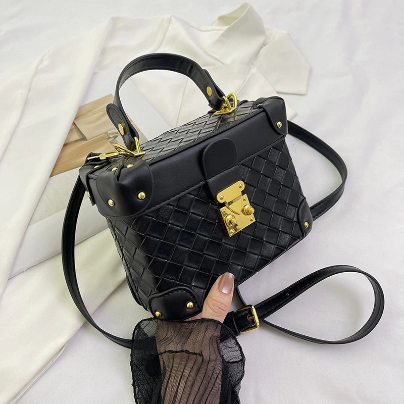 Women's Medium Pu Leather Solid Color Streetwear Square Lock Clasp Crossbody Bag