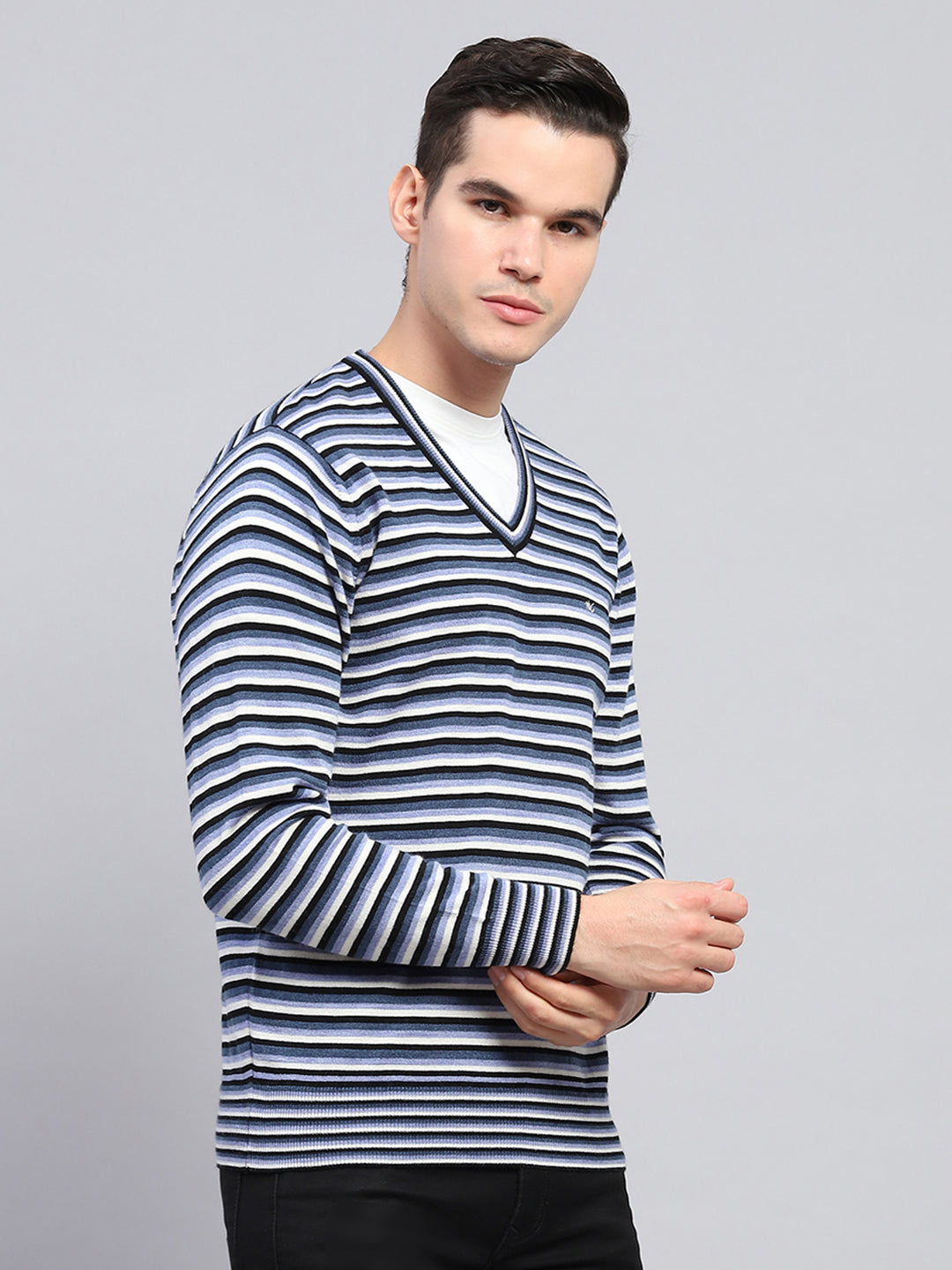 Men Blue Stripe V Neck Full Sleeve Pullover