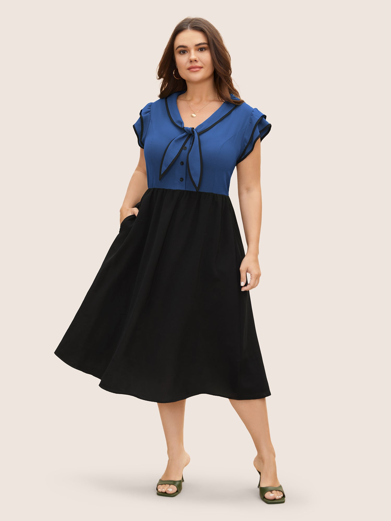 Two-colored Knot Tie Midi Dress