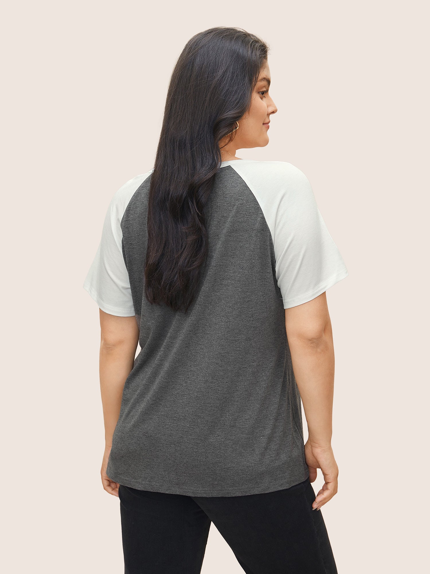 Colorblock Contrast Notched Raglan Sleeve T-shirt