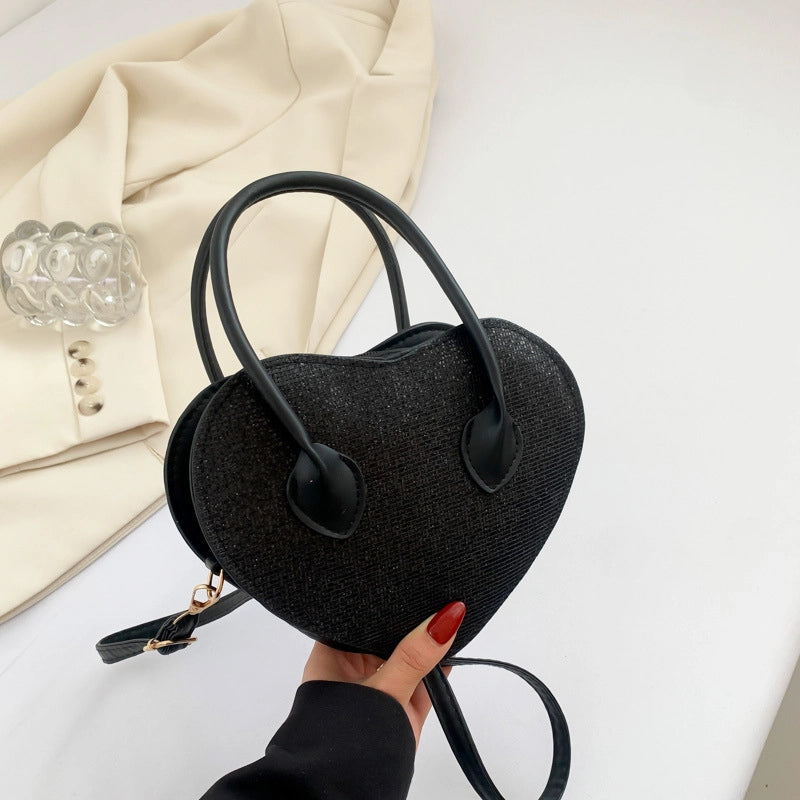 Women's Small Pu Leather Solid Color Streetwear Heart-shaped Zipper Underarm Bag