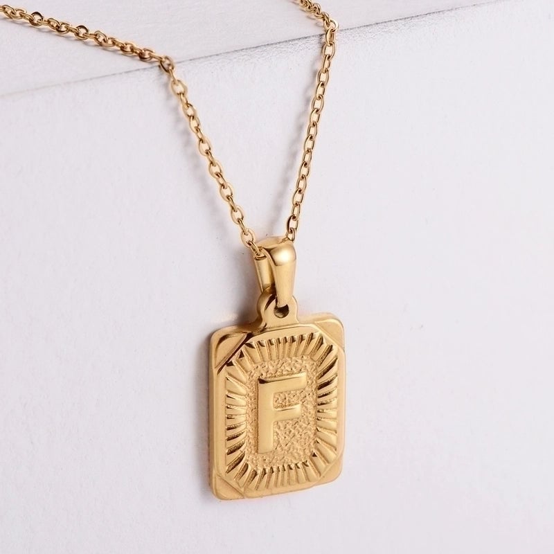 304 Stainless Steel 18K Gold Plated Minimalist Plating Letter No Inlaid Pendant Necklace