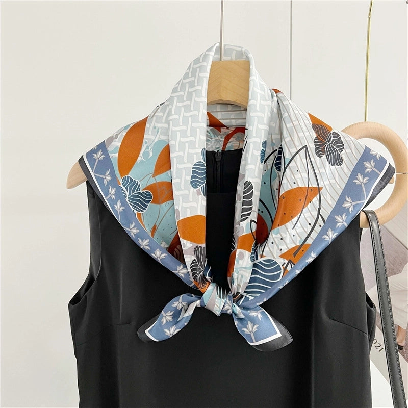Women's Elegant Retro Lady Printing Silk Silk Scarf