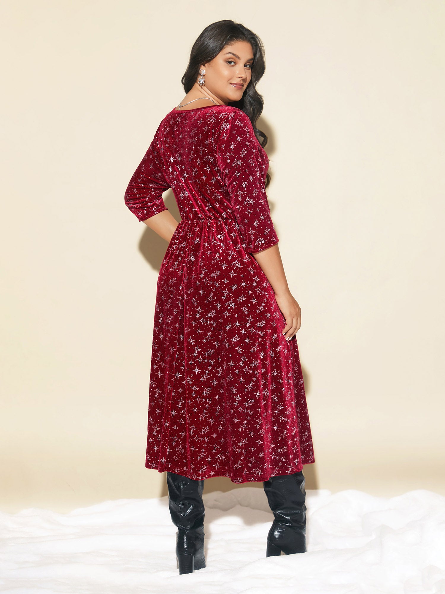 Embossed Velvet Sweetheart Neckline Midi Dress