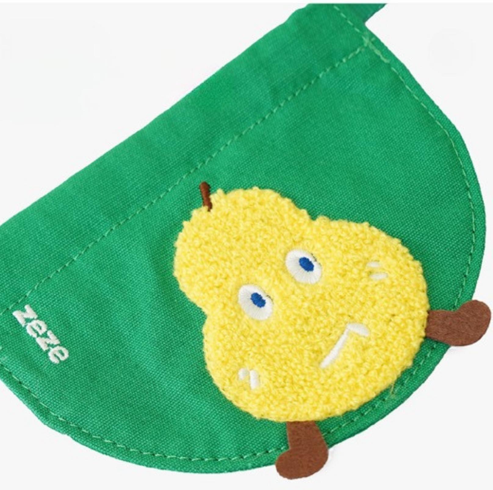Knitted Cartoon Fruit Pet Cat Bib
