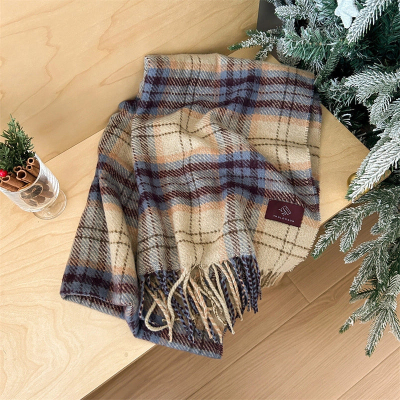 Women's Sweet Plaid Polyester Tassel Scarf