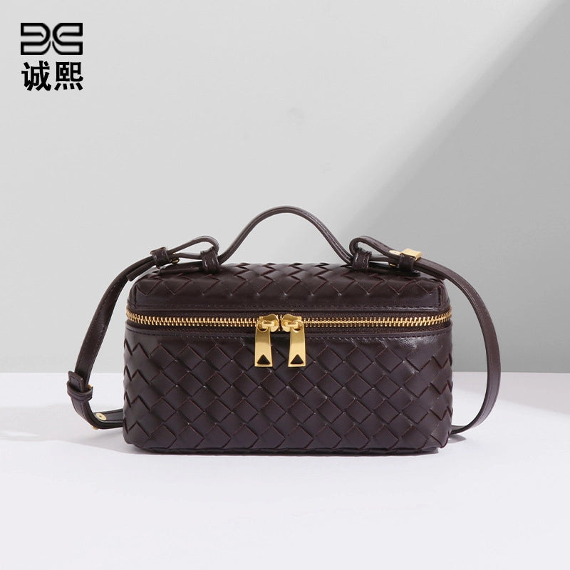 Women's PU Solid Color Classic Style Streetwear Weave Square Zipper Shoulder Bag Handbag
