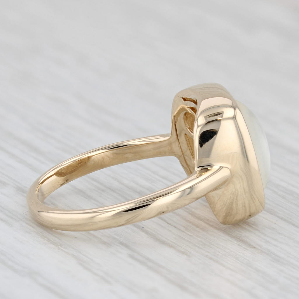 Moher of Pearl Cushion Cabochon Solitaire Ring 14k Yellow Gold Size 7.25