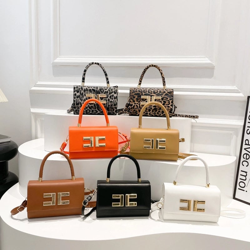 Women's Small Pu Leather Solid Color Streetwear Sewing Thread Square Flip Cover Square Bag