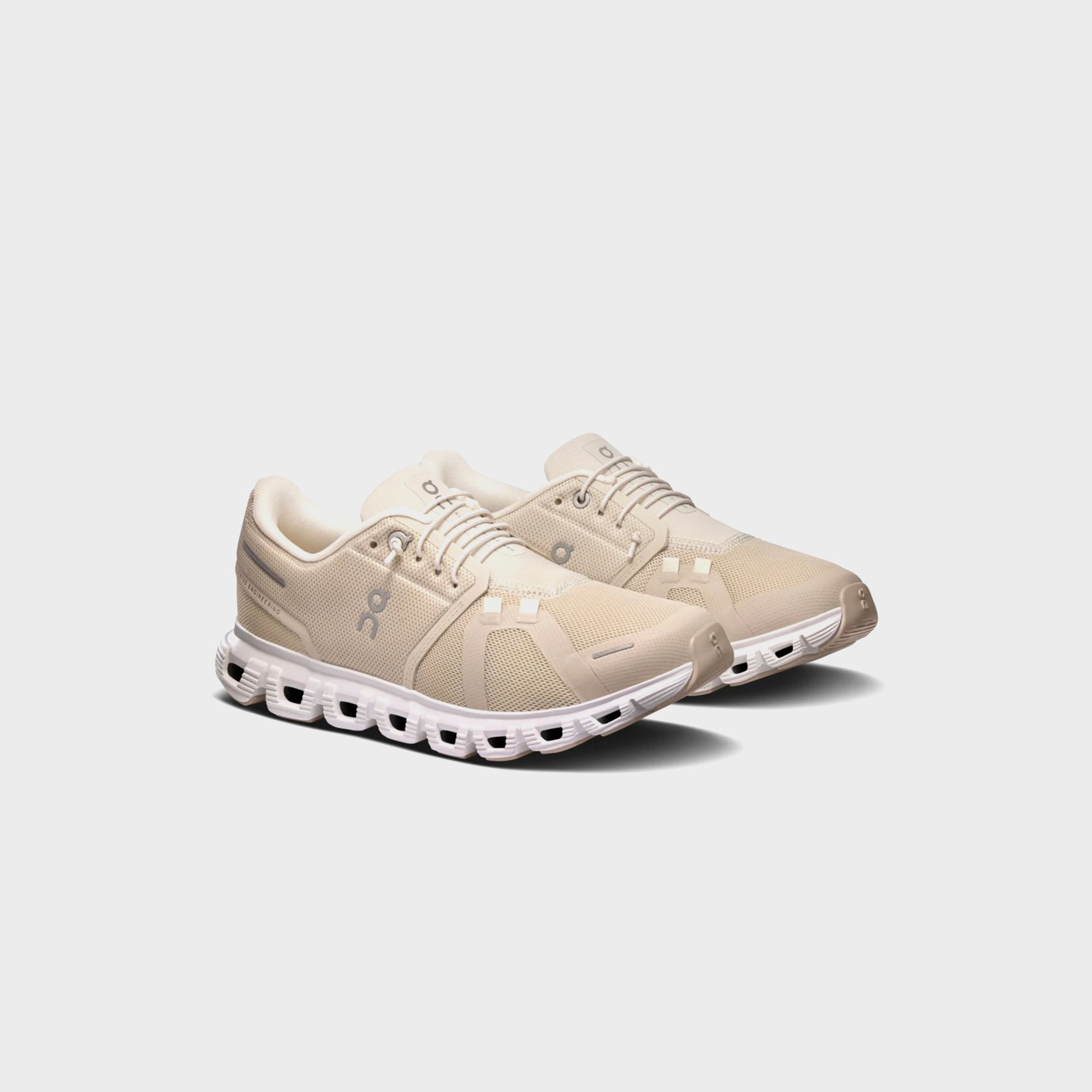 On Running WMNS Cloud 6 - Pearl / White