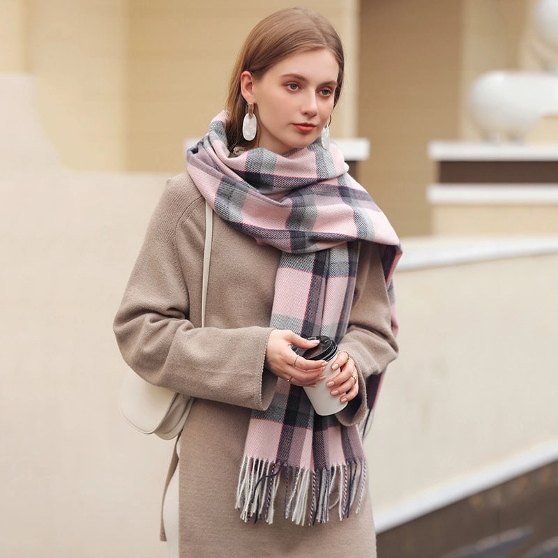 Unisex Vintage Style Minimalist Plaid Polyester Scarf
