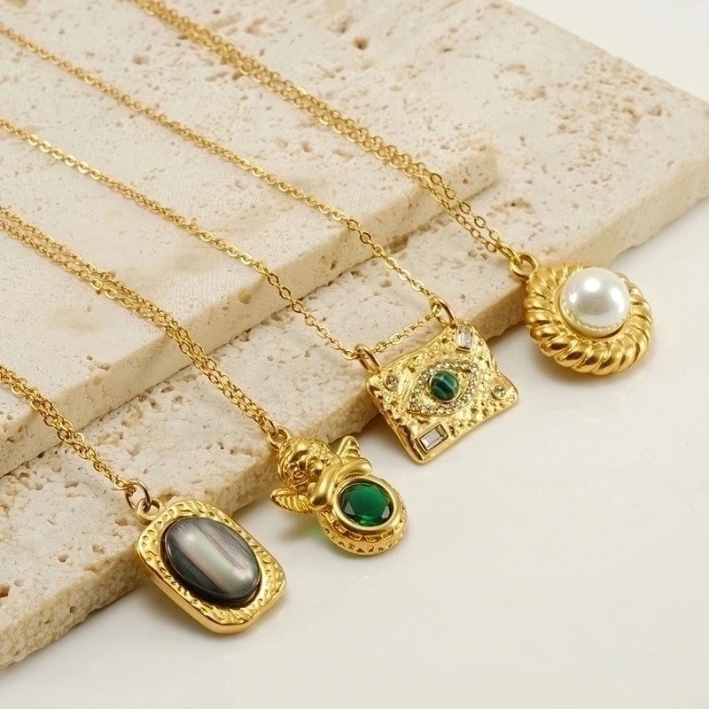 Stainless Steel 18K Gold Plated Retro Plating Inlay Oval Eye Gem Pearl Pendant Necklace Long Necklace