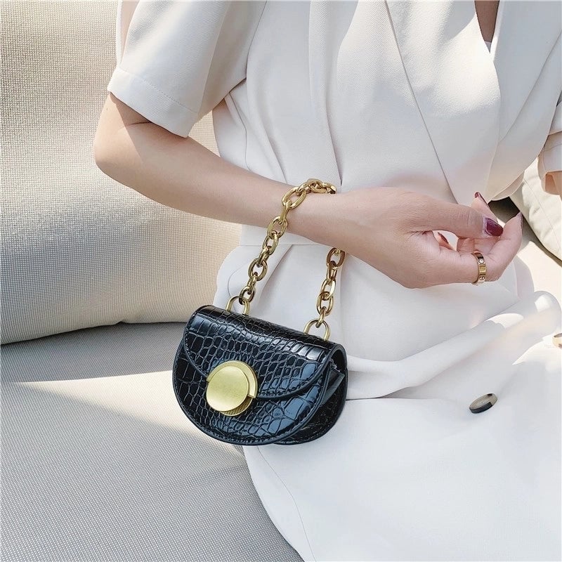 Women's Mini Pu Leather Solid Color Vintage Style Classic Style Square Lock Clasp Saddle Bag
