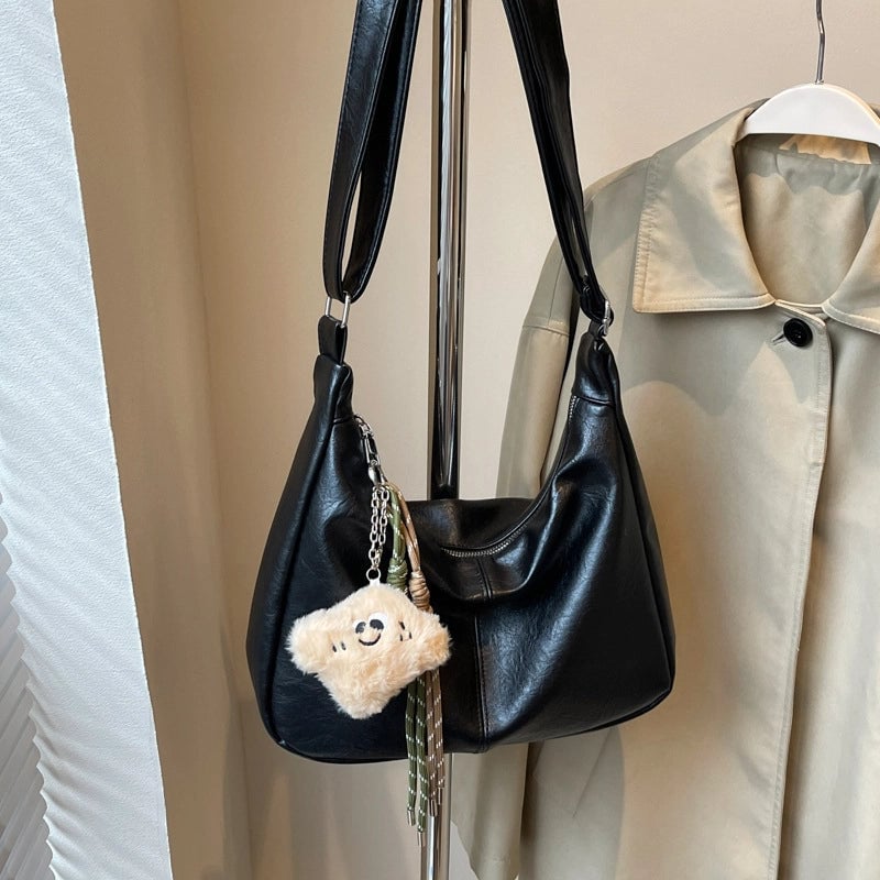 Women's Large PU Solid Color Elegant Ethnic Style Sewing Thread Dumpling Shape Zipper Shoulder Bag