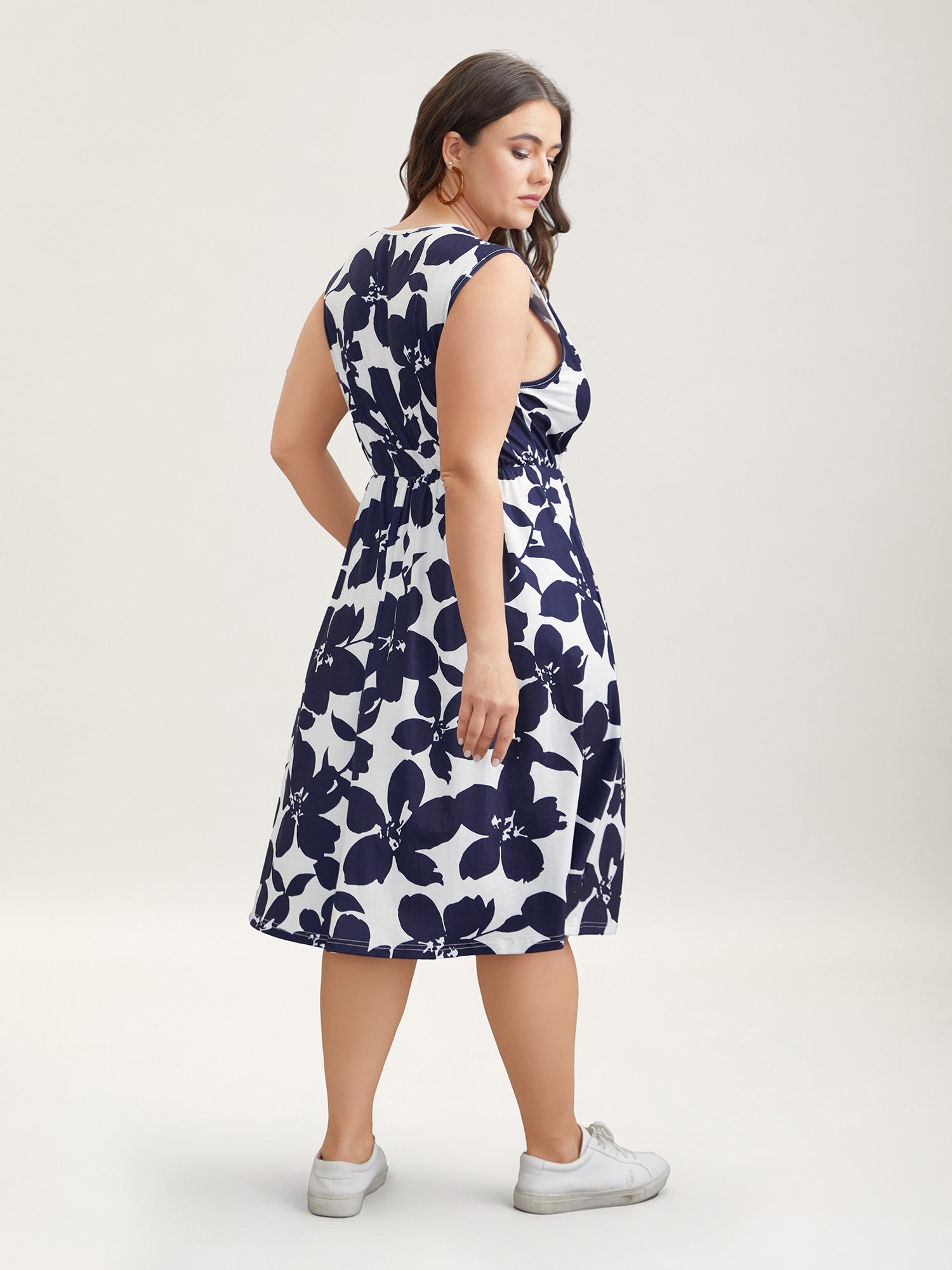 Floral Print Surplice Neck Midi Dress