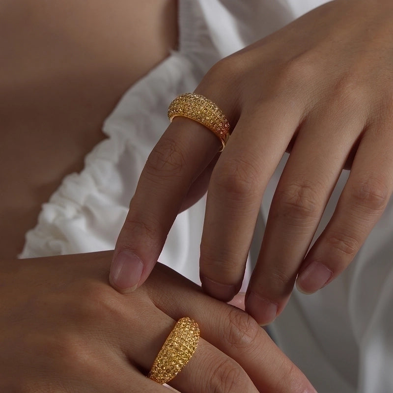 Luxurious Shiny Geometric Titanium Steel Rhinestones 18K Gold Plated Plating Inlay Rings