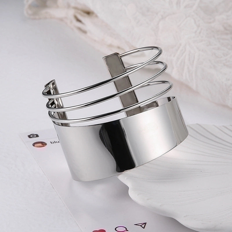 Alloy Gold Plated Silver Plated Hip-Hop Classic Style Streetwear Plating Hollow Out Inlay Animal Artificial Crystal Artificial Pearls Zircon Wristband Bangle