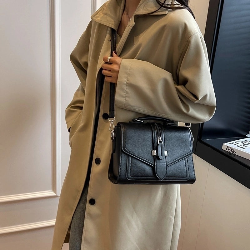 Women's Small All Seasons Pu Leather Classic Style Handbag