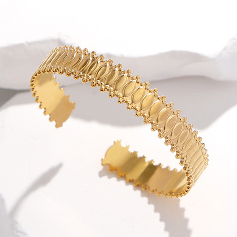 2 Pieces Expressive Stripe Stainless Steel Electroplating Bangles