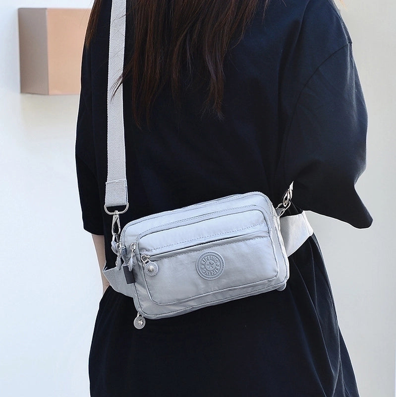 Women's Small Nylon Solid Color Elegant Vacation Streetwear Square Zipper Shoulder Bag